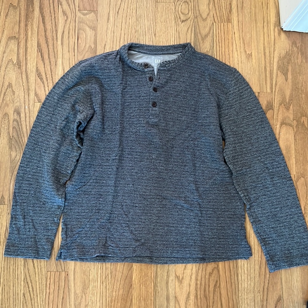 Gap Gray Henley Shirt